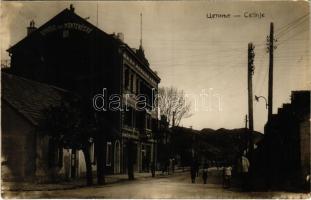 Cetinje, Cettinje, Cettigne; Banque du Montenegro / bank, street view