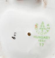 Hollóházi homokozó ovis kislány, kézzel festett, jelzett, hibátlan m: 10 cm