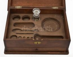 Antik fa gyógyszertári tárolódoboz, fiókkal, sérüléssel, egy belevaló üveggel, 30x21,5x12,5 cm