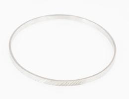 Ezüst(Ag) karperec, jelzett, d: 6,8 cm, nettó: 12,1 g