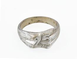 Ezüst(Ag) jubileumi gyűrű, jelzett, méret: 74, nettó: 7,8 g