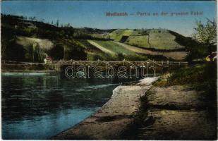 1917 Medgyes, Mediasch, Medias; Partie an der grossen Kokel / tó és fahíd. G.A. Reissenberger kiadása / lake and wooden bridge