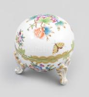 3 darab Herendi kínáló, különböző jelzésekkel és mintákkal, kopással, m: 4,5-14 cm