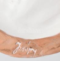 Izsépy kerámia: Pihenő vadász, kézzel festett, mázas kerámia, jelzett, hibátlan, m: 14 cm