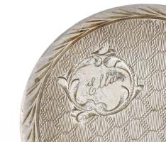 Ezüst(Ag) pudrié "Ella" felirattal, jelzés nélkül, d: 5,5 cm, bruttó: 33 g