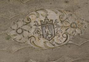 Ezüst(Ag) címeres arcpirosító tartó, jelzés nélkül, 8,5×3,5×1,2 cm, bruttó:94 g