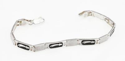 Ezüst(Ag) karkötő díszített szemekkel, jelzett, h: 19,5 cm, bruttó: 14 g