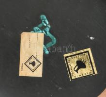 Iparművész váza, jelzéssel, szájánál hajszálrepedéssel, m: 30 cm