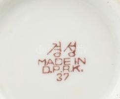 Koreai váza, jelzéssel, körben tájkép mintával, hibátlan, m: 24 cm