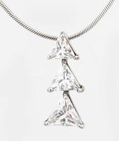 Ezüst(Ag) kígyó nyaklánc háromszöges köves függővel, jelzett, h: 42 cm, bruttó: 6,1 g