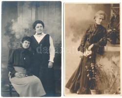 10 db RÉGI családi fotó képeslap: hölgyek / 10 pre-1945 family photo postcards: ladies
