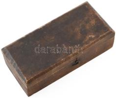 Antik 8 darabos réz súlykészlet, fa dobozában