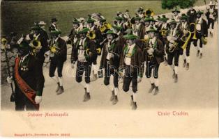 Stubaier Musikkapelle. Tiroler Trachten / Tyrolean folklore, music band