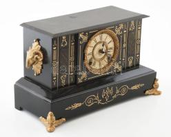 cca 1897-1930 ANSONIA CLOCK CO., NEW YORK kandallóóra, fém házzal, eredeti szerkezettel, törött kulc...