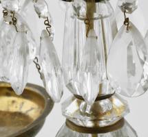 Antik puttó figurákkal díszített kétkaros mérleg, fém, bronzírozott fém, üveg, sérülésekkel, m: 53 c...