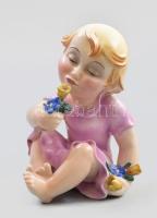 Goldscheider virágot szagolgató kislány figura, jelzéssel, kis kopással, m: 16 cm