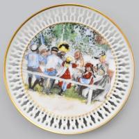 Copenhagen porcelán tálka, étkező társaság, matricás, jelzéssel, hibátlan, d: 11,5 cm
