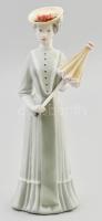 Royal Dux esernyős hölgy zöld ruhában, festett biszkvit porcelán, jelzéssel, hibátlan, m: 23,5 cm