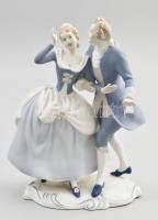 Royal Dux táncospár, biszkvit porcelán, jelzéssel, férfi keze sérült, m: 22,5 cm