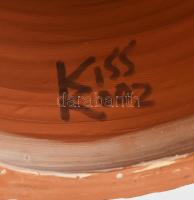 Kiss Roóz Ilona (1920-2010): Kínáló hölgy. Jelzett, talpánál kopással, kis lepattanással, m: 32 cm