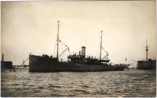 SMS HERKULES vontató-mentőhajó / K.u.K. Kriegsmarine / Austro-Hungarian Navy salvage tug boat. Phot. Alois Beer 1914.