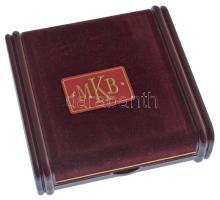 Fákó Árpád (1963-) 2005. "55 éves az MKB Bank Rt. - Jól fog rajta az idő / Múlt - Jelen - Jövő ...