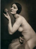 cca 1928 Demeter Károly (1892-1983) budapesti fényképész és fotóművész hagyatékából 1 db modern nagyítás, jelzés nélkül, 21x15 cm