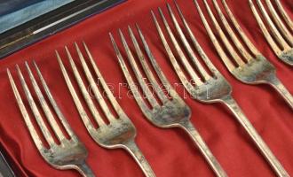 10 darabos ezüstözött villa szett dobozában, jelzett, h: 21,5 cm