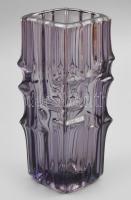 Vladislav Urban retró lila üveg váza. Anyagában színezett, jelzés nélkül, kis kopással, hibátlan, m: 20,5 cm