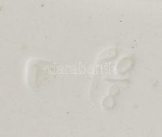 Antik majolika betétes kínáló, fém szerelékkel, jelzéssel, kopással, 28x9 cm