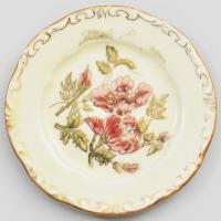 Antik majolika betétes kínáló, fém szerelékkel, jelzéssel, kopással, 28x9 cm