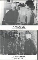 cca 1979 ,,A vadorzó" című csehszlovák film jelenetei és szereplői, 8 db produkciós filmfotó nyomdatechnikával sokszorosítva kartonpapírra, egyoldalas nyomással, a használatból eredő (esetleges) kisebb hibákkal, 18x24 cm