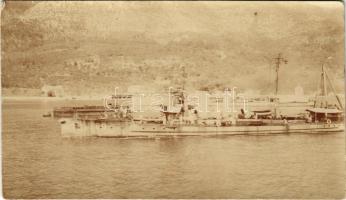 Osztrák-Magyar Monarchia haditengerészetének SM Tb 89 F (később portugál Sado) torpedónaszádja / K.u.K. Kriegsmarine Torpedoboot / Austro-Hungarian Navy torpedo boat. photo