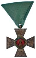 1929. "A Magyar Érdemkereszt V. osztálya" zománcozott, ezüstözött bronz kitüntetés mellszalagon T:VF zománchiba / Hungary 1929. "Hungarian Cross of Merit, 5th Class" enamelled, silver plated bronze decoration C:XF enamel error NMK 383.