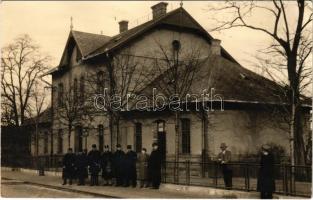 Budapest XVI. Rákosszentmihály, vasútállomás, vasutasok. photo (ragasztónyom / glue marks)