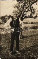 Montenegrói férfi pipával / Montenegrin folklore, man smoking pipe. photo (EB)