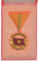 1964. "A Haza Szolgálatáért Érdemérem arany fokozat" zománcozott aranyozott bronz kitüntetés mellszalagon, eredeti tokban T:UNC NMK 696.