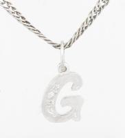 Ezüst(Ag) fonott nyaklánc köves "G" medállal, jelzett, h: 41 cm, 2,1×1 cm, bruttó: 5,5 g