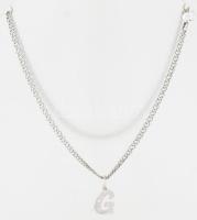 Ezüst(Ag) fonott nyaklánc köves "G" medállal, jelzett, h: 41 cm, 2,1×1 cm, bruttó: 5,5 g
