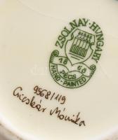 Zsolnay virágmintás váza, jelzéssel, hibátlan, alján mázrepedésekkel, m: 26 cm