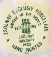 Zsolnay porcelán pillangó mintás bonbonier. Kézzel festett, jelzett, hibátlan, 8x8 cm