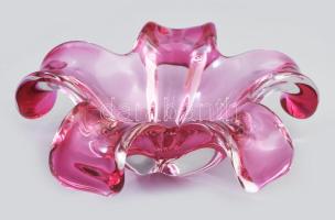 Cseh virágszirom alakú kínáló, anyagában színezett üveg, jelzés nélkül, minimális kopottsággal, d: 21,5 cm, m: 8 cm