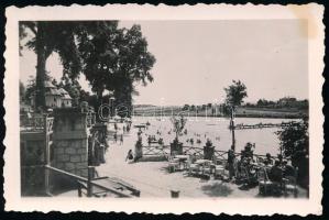 cca 1940 Sopron, Tómalom strandfürdő, fotó, pecséttel jelzett, feliratozva, 6×8,5 cm