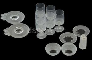 Chinoin felirattal üveg szervírozó készlet és pohárkészlet, hibátlan, kicsit sérült dobozokban