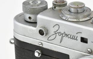 Zorkij-4 retro szovjet fényképezőgép, Jupiter 8 2/50 objektívvel, eredeti bőr tokjában, jó állapotba...