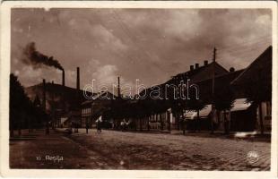 1936 Resicabánya, Resica, Resicza, Resita; uca, vasgyár / street view, ironworks, iron factory