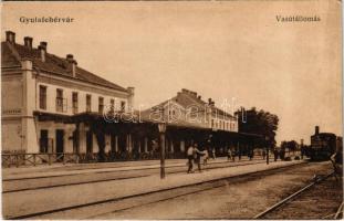 Gyulafehérvár, Alba Iulia; Vasútállomás, gőzmozdony, vonat. Weisz Bernát kiadása / railway station, locomotive, train