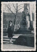 1938 Újpest, Hősök emlékszobra, katonai emlékmű, 1970-es években lebontották, fotó, 9×6 cm