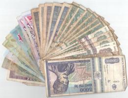 Románia 1966-2000. 30db-os bankjegytétel T:F,VG
Romania 1966-2000. 30pcs banknote lot C:F,VG
