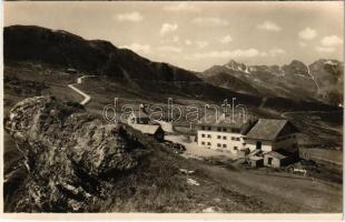 1929 Casa del Giovo, verso Passo di Giovo (Jaufenpass) (Südtirol), Albergo / mountains, rest house, church. Forograf Rud. Stricker (glue marks)